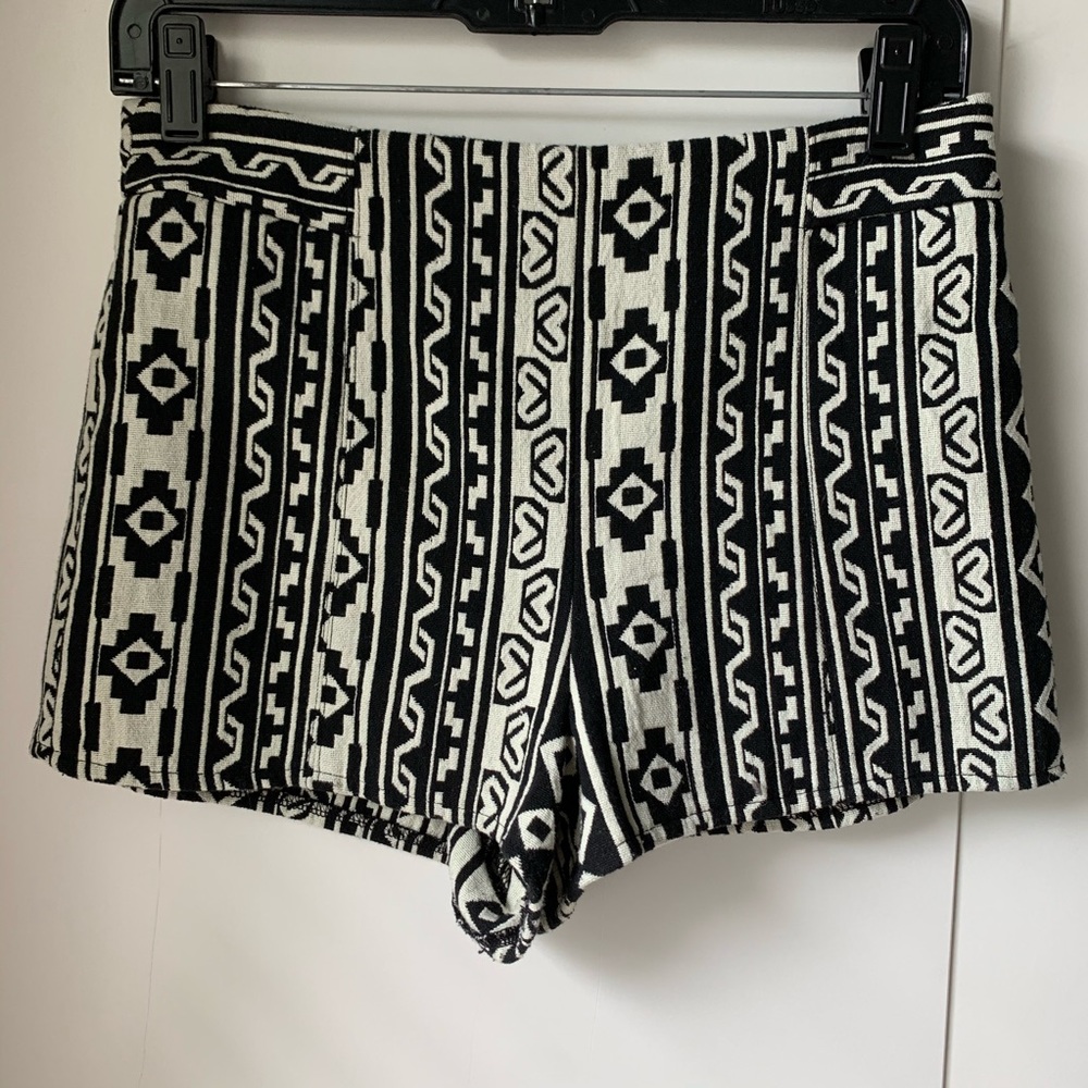 Tribal/geo print shorts